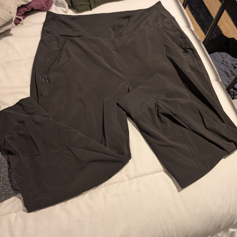 Athleta Charcoal Gray Leggings
